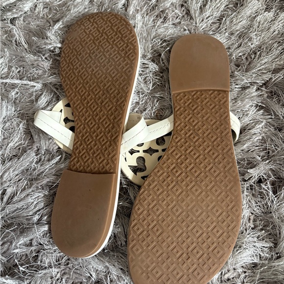 Tory Burch Cream Sandals - Picture 3 of 6